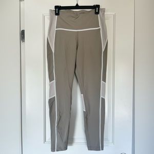 NEW *NEVER WORN* Reebok Lux High-Rise Colorblock Legging
